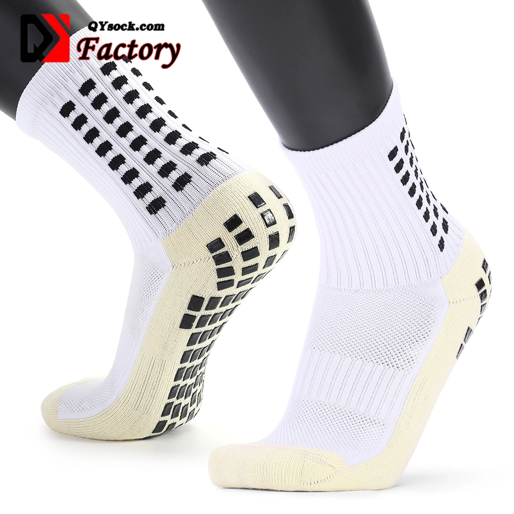 Wholesale Anti Slip Soccer Men Cotton Basketball Rugby Sports Crew Football Grip Socks