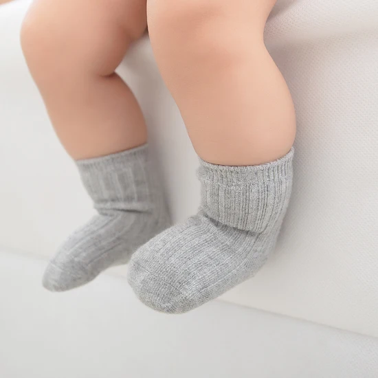 Chaussette de bébé en coton anti-dérapant en coton pour fille de printemps