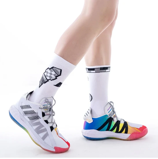 Gym Street Wear Sport Bas Collants Scolaires Enfants Personnalisé Fabricant Athlétique En Plein Air Collants Bas Coton Chaussettes Hommes Chaussettes