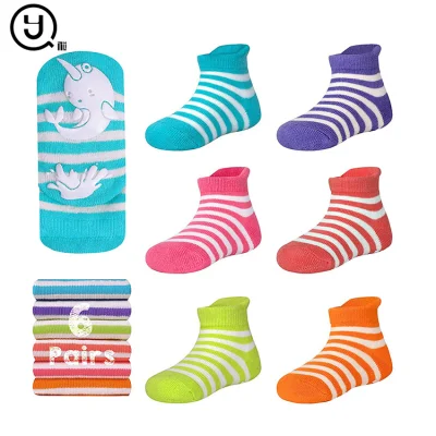 Bébé et Enfants Chaussettes Coton Logo Personnalisé Grip Barre Trampoline Cheville Pilates Chaussettes De Yoga Antidérapantes pour Femmes Chaussettes Courtes Antidérapantes